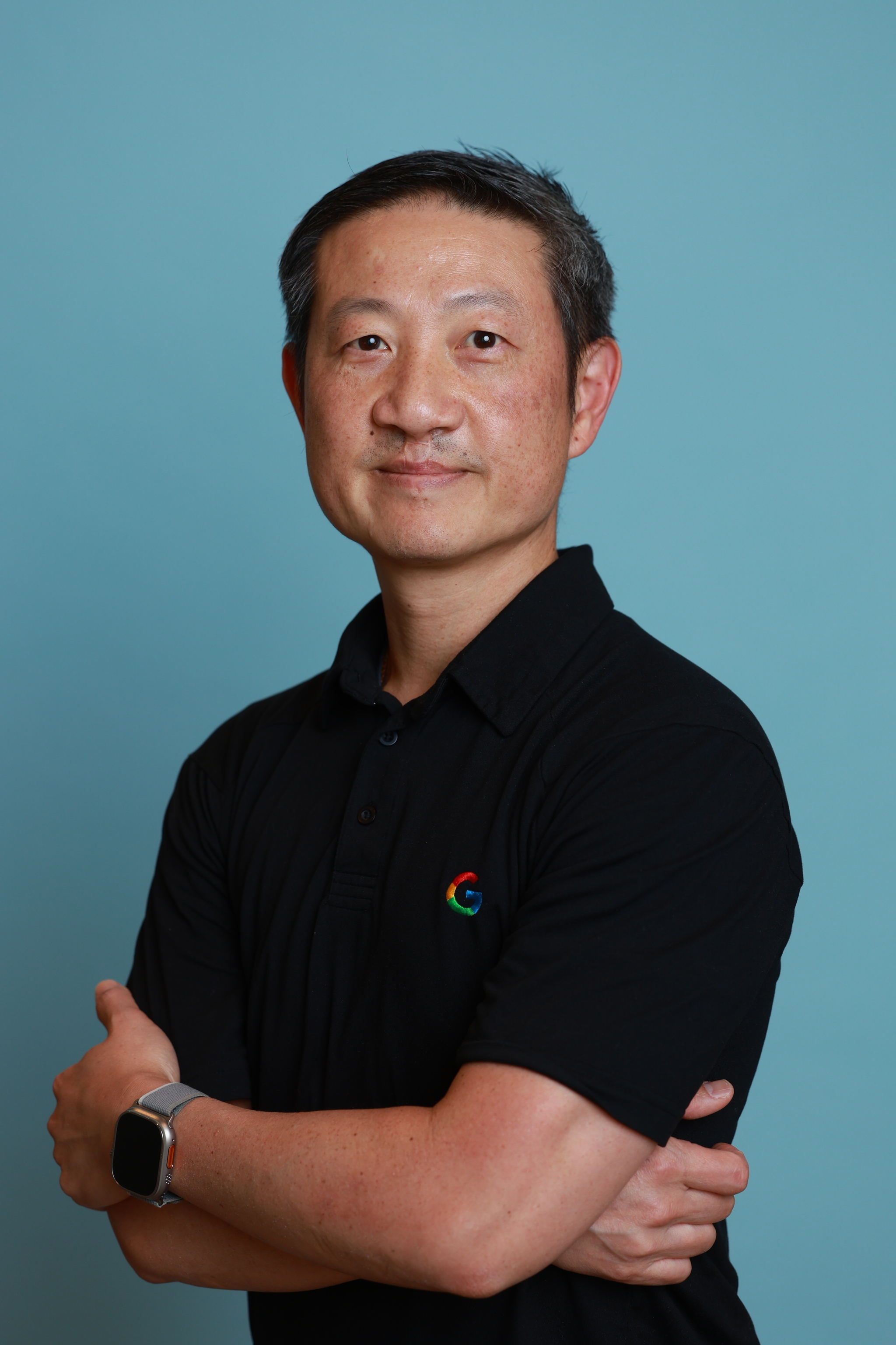 Thomas Lee — Hardware Operations & Manufacturing Advisor